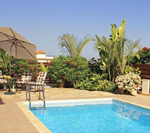 Villa Aurora