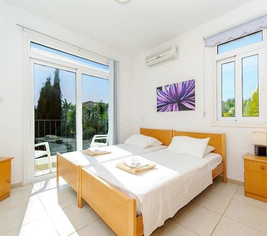 Villa Aurora