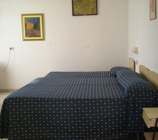 HOTEL DINOSAURO