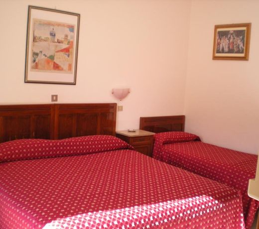 HOTEL DINOSAURO