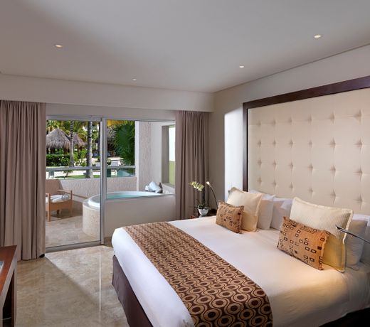 Royal Service at Paradisus La Perla
