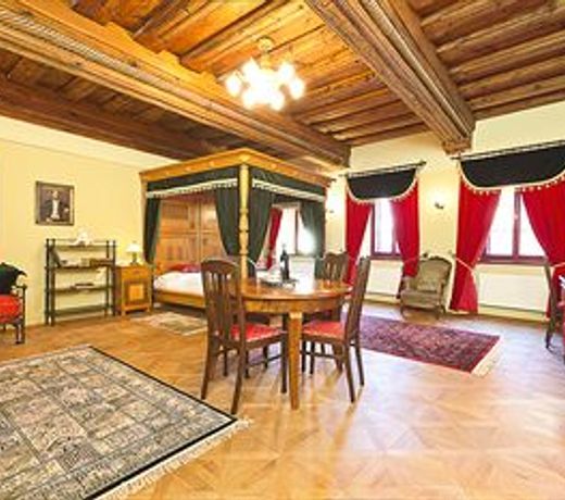 Hotel KrÄÃ­nÅ¯v DÅ¯m