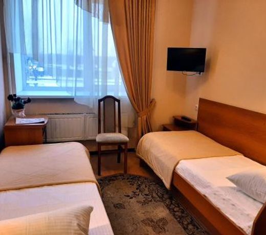 Shakhtyor Hotel
