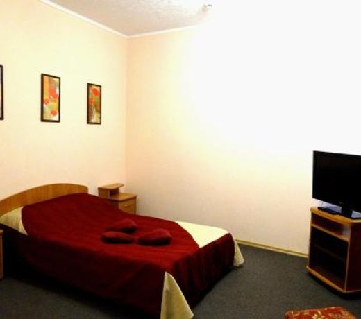 Shakhtyor Hotel