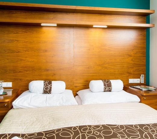 Restaurant & Design Hotel Noem Arch