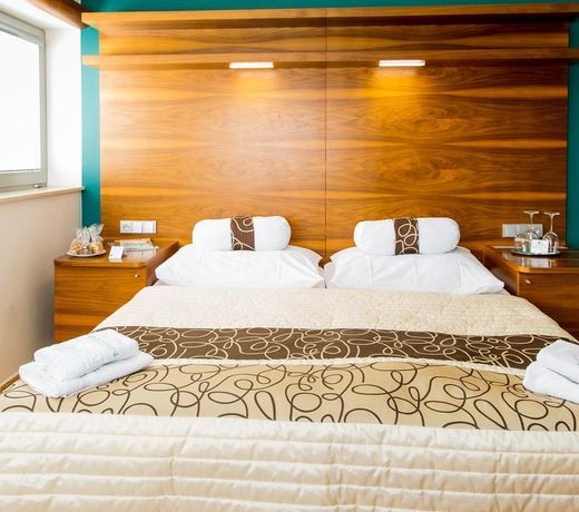 Restaurant & Design Hotel Noem Arch