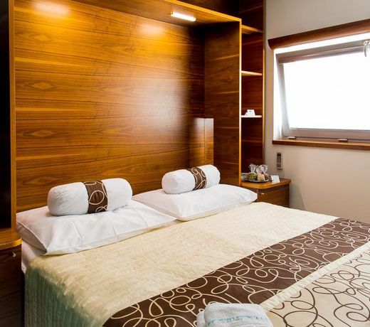 Restaurant & Design Hotel Noem Arch