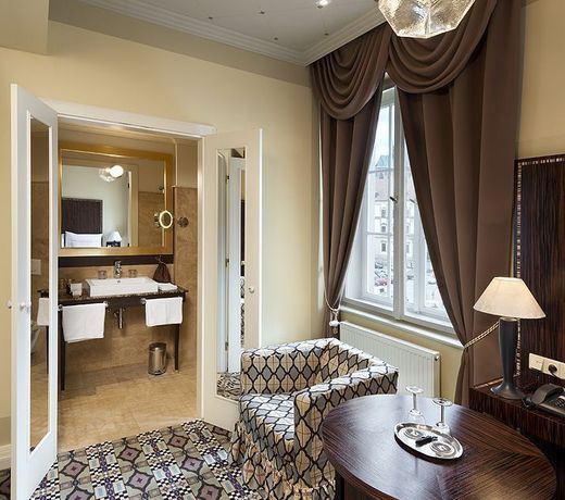 Grandezza Hotel Luxury Palace