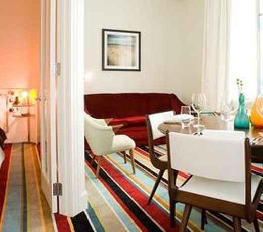 Hotel DeBrett