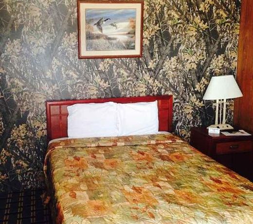BIG 12 MOTEL