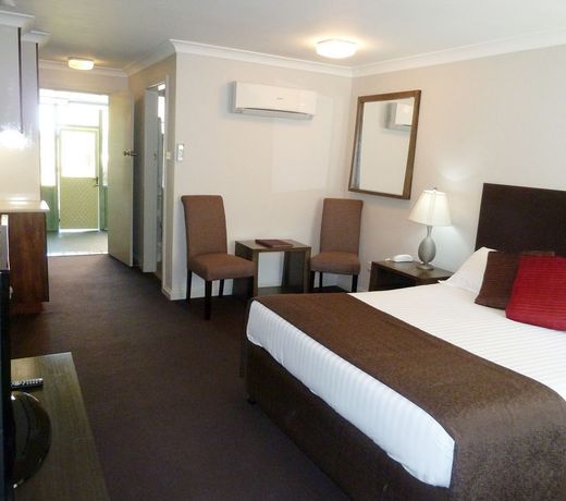 McNevins Tamworth Motel