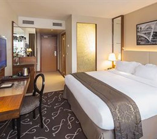 MOVENPICK HOTEL PARIS NEUILLY