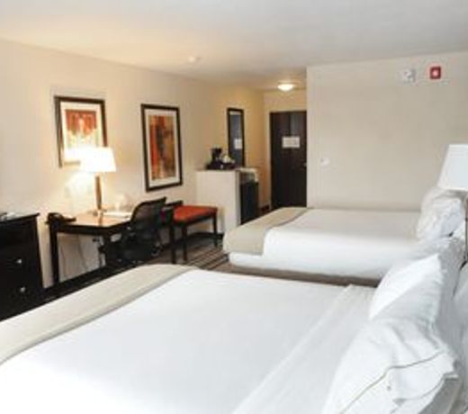 Holiday Inn Express & Suites Cambridge, an IHG Hotel
