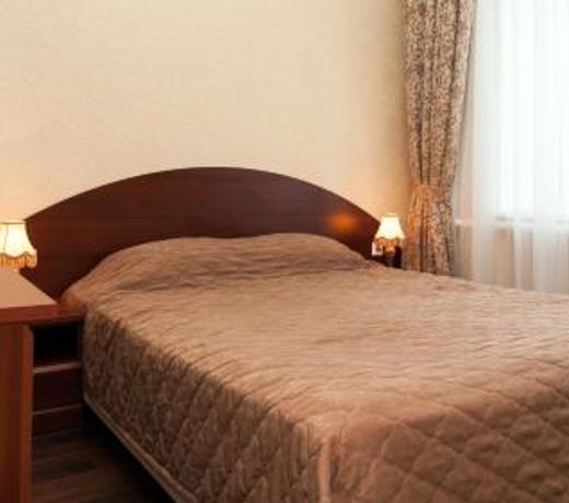 Record Hotel