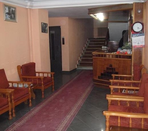 EÅref Otel