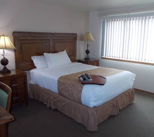 Tides Inn