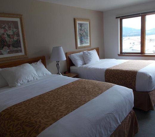 Tides Inn