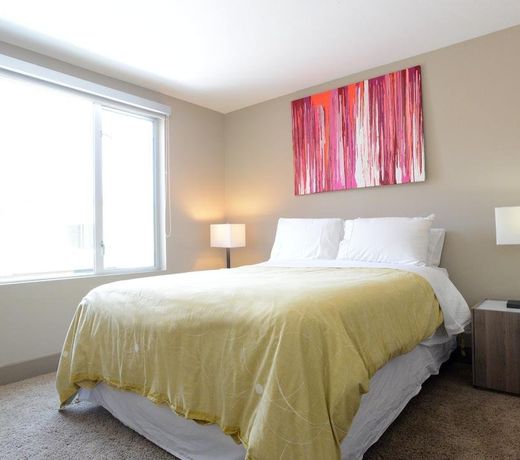 Hollywood Boulevard Extended Stay