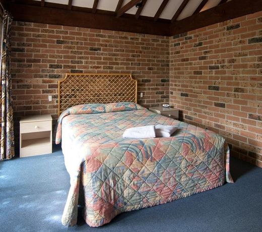 Avoca Beach Hotel
