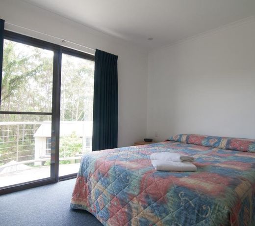 Avoca Beach Hotel