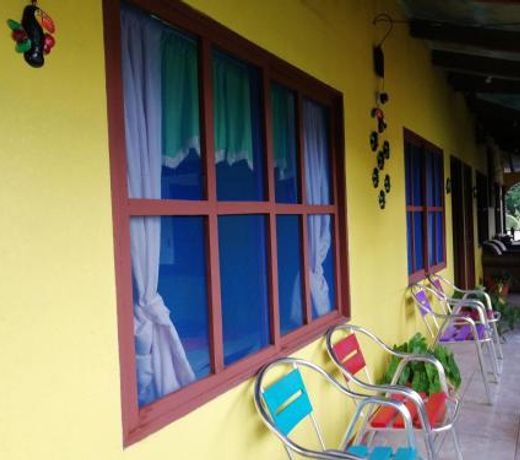 Cabinas Tortuguero Natural