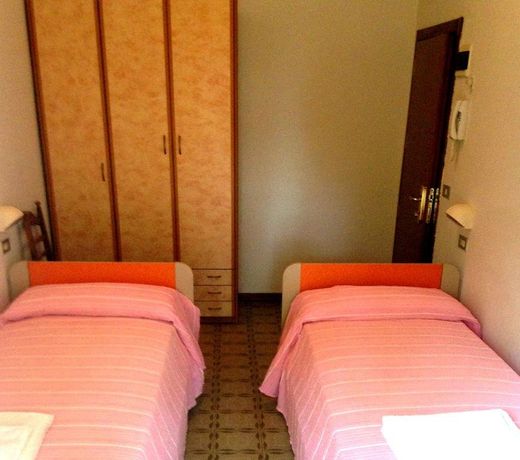 Hotel Damma's