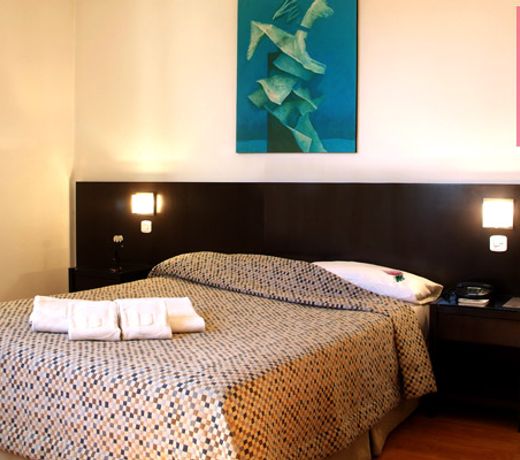Urquiza Apart Hotel & Suites