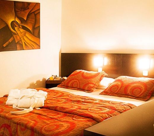Urquiza Apart Hotel & Suites