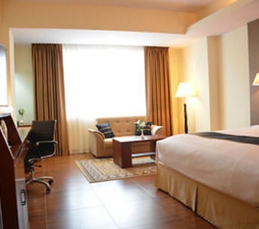 Eastern Palace Hotel