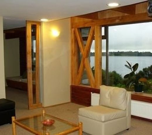 HOSTERIA ENTRE LAGOS