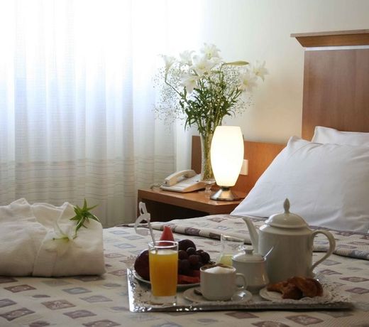 Ariston Hotel