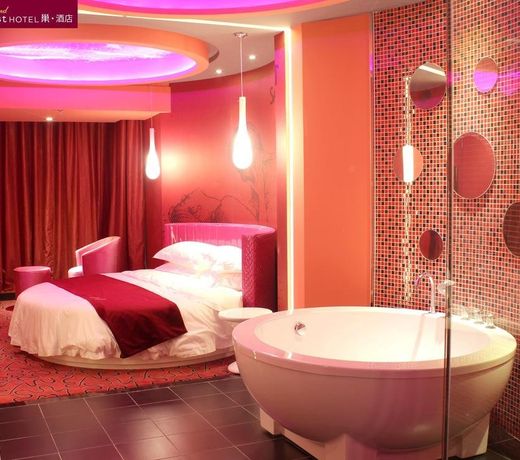 Grand Nest Hotel