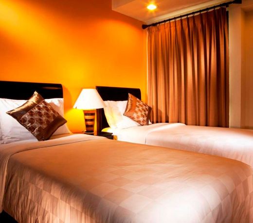 Grand Tropic Suites Hotel