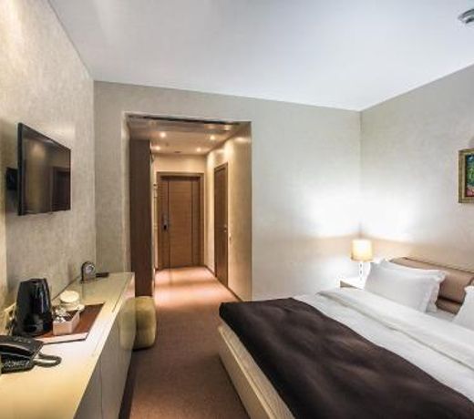 City Hotel