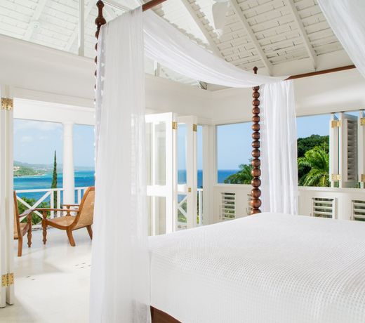 Round Hill Hotel & Villas