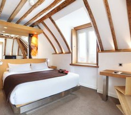 Select Hotel