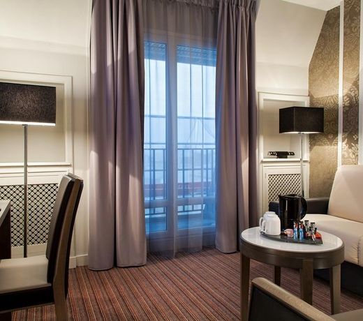Timhotel Opéra Blanche Fontaine