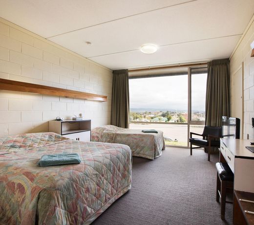 Nightcap at Morwell Hotel