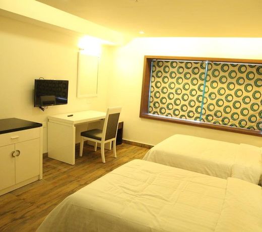 Paravoor Galaxy Hotel
