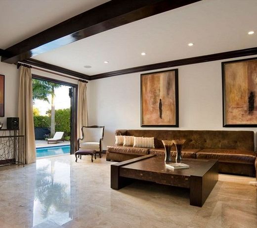 Villazzo Villa Miami Helena