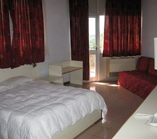 Ayaba Hotel