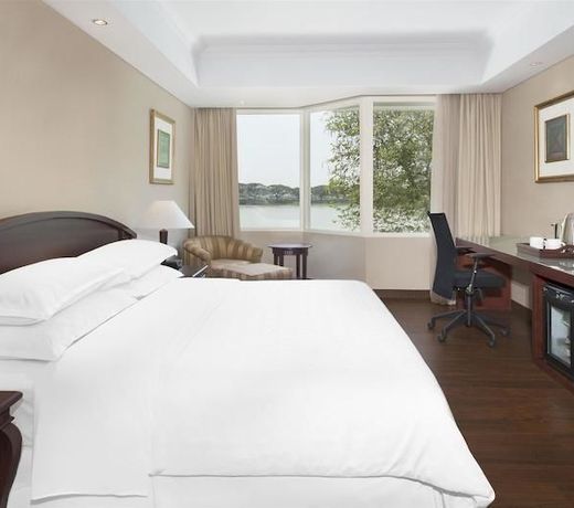 SHERATON BANDARA