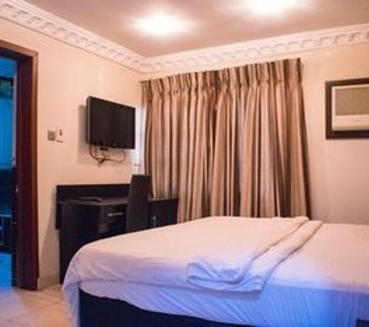 Maidaville Hotel and Suites