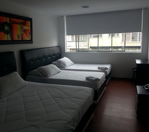 Hotel Feria Nova