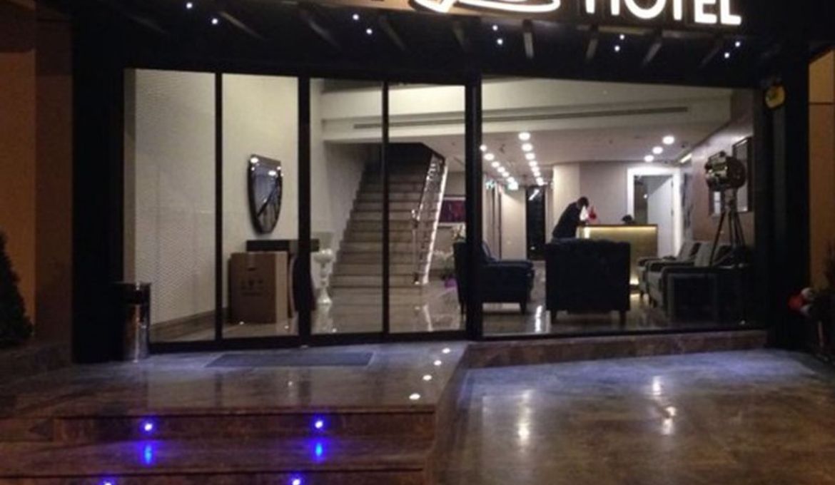 Inera Hotel