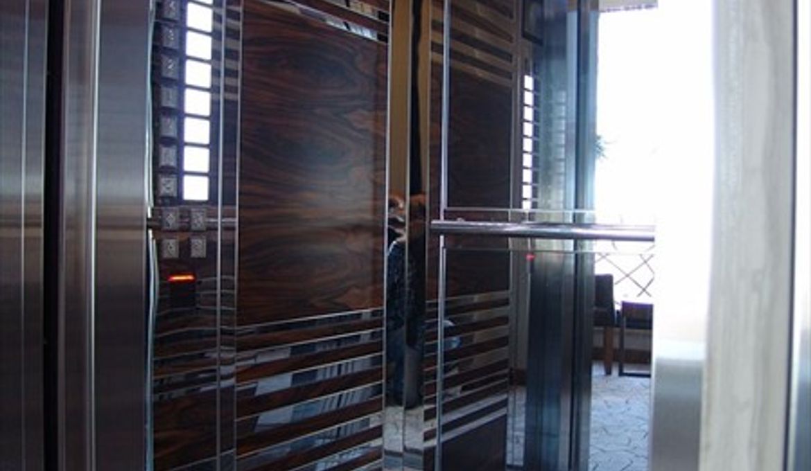 Inera Hotel