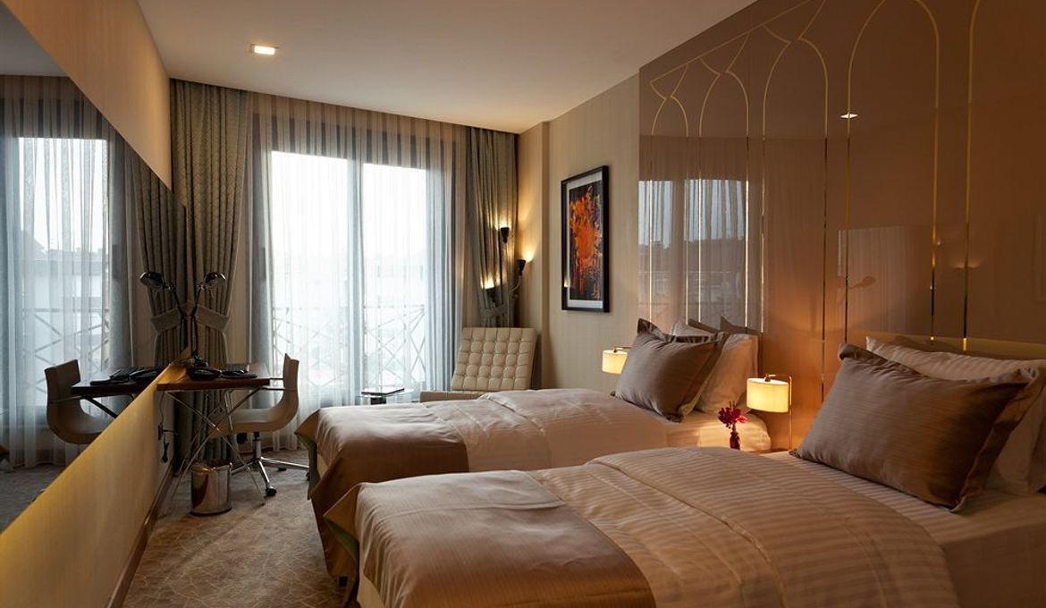 Inera Hotel