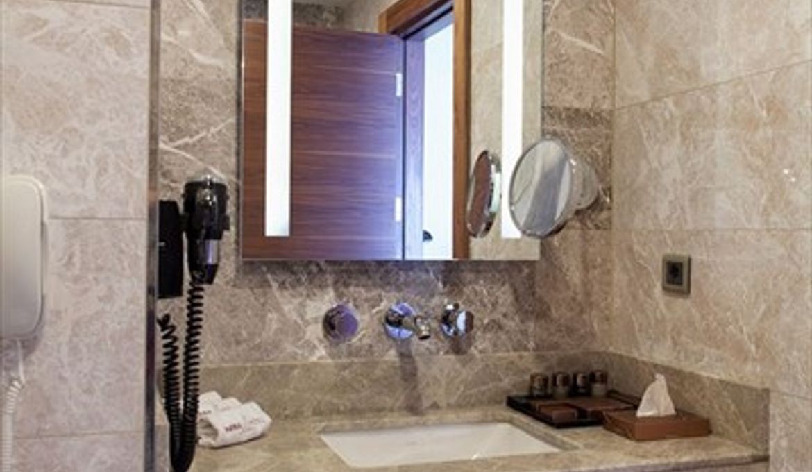 Inera Hotel