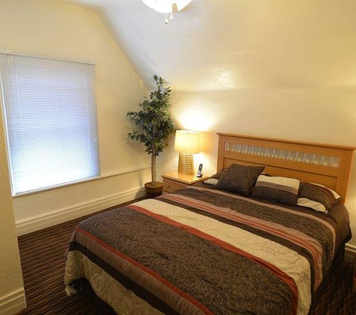 Friendship Suites