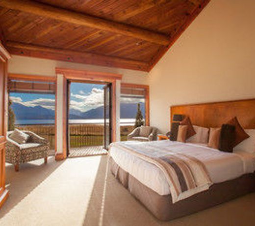 Fiordland Lodge